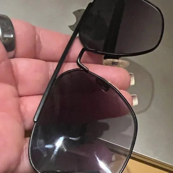 rag & bone Black Aviator Sunglasses display picture 1